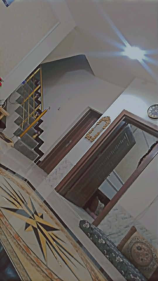 📢 فرصة مميزة للبيع — بيت جاهز للسكن
📍 الموقع: الرمادي — 6 كيلو / مجمع المستقبل
🏡 تفاصيل العقار:
▫️ المساحة: 250 متر
▫️ طابق واحد
▫️ غرفتين نوم
▫️ صالة استقبال مريحة
▫️ مطبخ
▫️ حمامات نظام ترك (داخلي وخارجي)
▫️ كراج سيارة
▫️ حديقة
▫️ تصميم مرتب ومناسب للعائلة
💰 السعر: 85 مليون — قابل للتفاوض
✨ موقع هادئ وخدمي مناسب للسكن والاستثمار
📩 للاستفسار والتفاصيل أكثر تفضل خاص الرمادي, الأنبار


**إذا كنت صاحب هذا الإعلان وتريد حذفه لأي سبب، رجاءا أرسل رسالة إلى الدعم الفني**