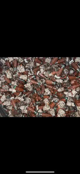 فقط جوملة نوزل نيسان سني سعر 5500 دينار تغم توصيل كول محافذاد *********** ——***********
