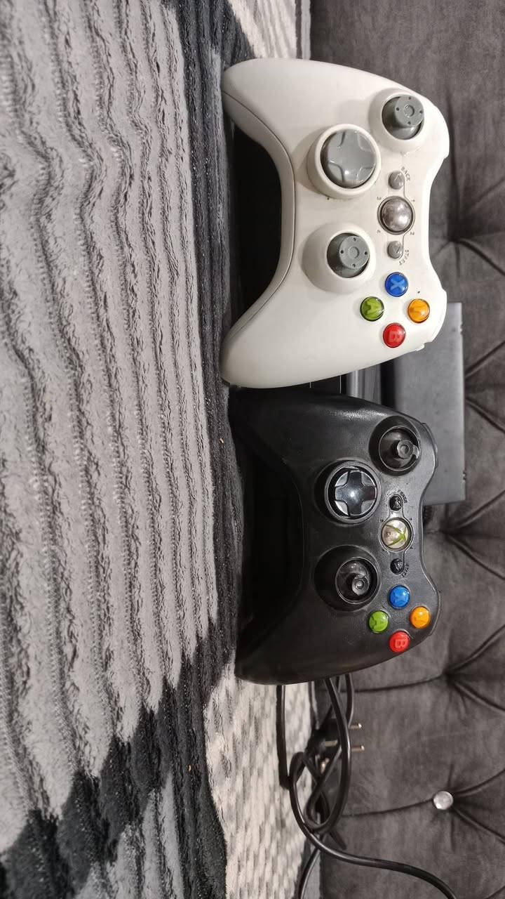 سلام عليكم شباب هاذه البلي البيع البلي كلشي ما بي شغال اكس بوكس 360 المكان البصره حيانيه *********** سعر خاص / رقم يشتغل بس واتساب فقط

