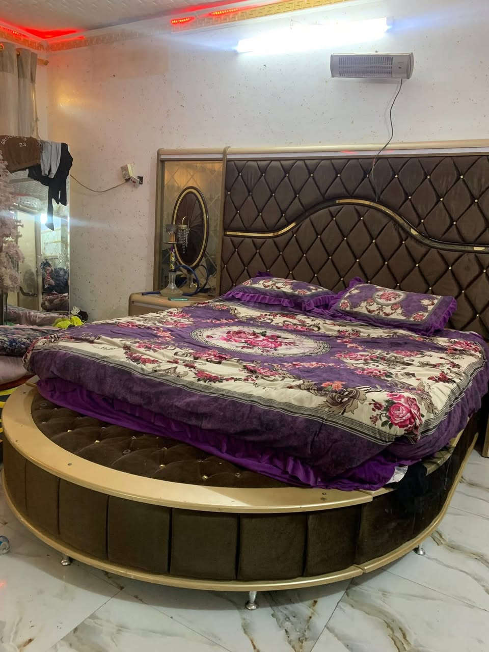 غرفه تركيه مستعجل عبيعتهه مكاني بغداد العبيدي السعر اريد افرغ البيت اليوم٢٥٠ ‭***********‬ الشراي يراسلني وات ساب وبلخدمه
