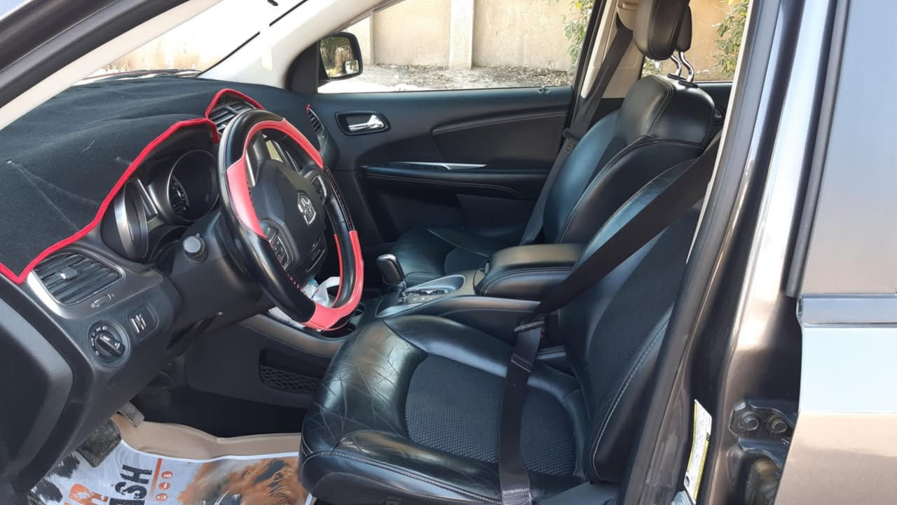 جورني كروس رود معروفه المواصفات موديل 18جلد وكاميرا وحساسات سته سلندر سبعه راكب ماشيه قليل 55 ميل مكانها بغداد رقم اربيل الجديد نافذه السنويه 2030 باسمي حادث بلا ايرباگ بسيط السعر 160 والسوگ كلشي بي وحسب النظافه سياره ترتاح منها  ورقمي 
*********** بي واتساب
