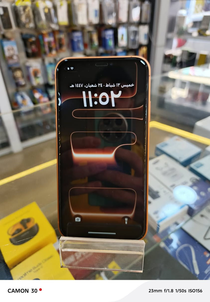 ايفون XR  محور 17pro
***********
