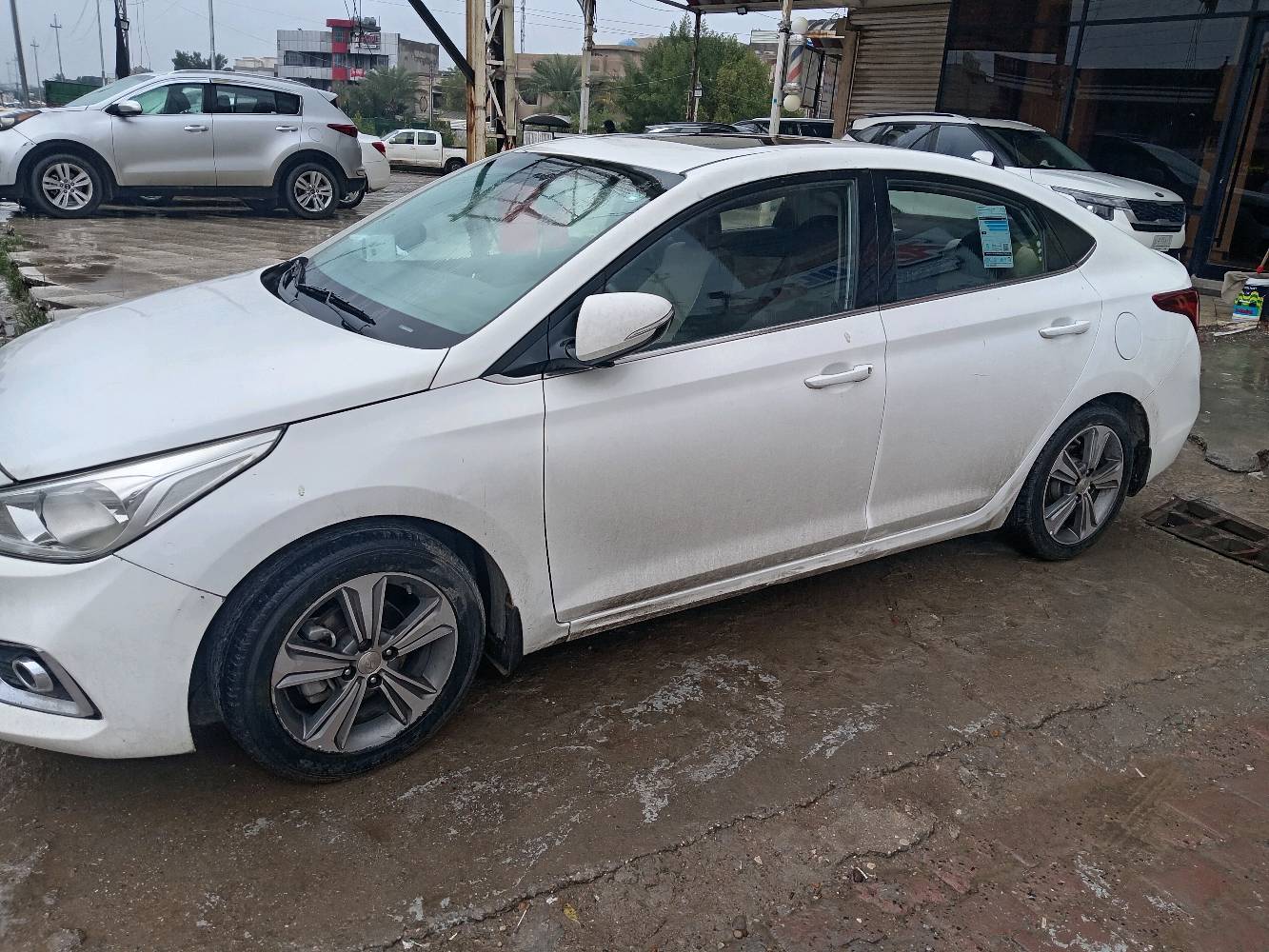 السلام عليكم اخوان سياره اكسنت ٢٠٢٠ للبيع خليجي فتحة اشاير تبريد ثلج تدفئة داخل بيجي رقم أربيل باسمي السونار مرفق بل صور العنوان بغداد البلديات تقاطع أمن العامة السعر ١١٥ بيها مجال حك الجيه *********** ابو عبدالله 