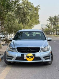 مرسيدس C250 2013 بسعر معقول فول نظافة للبيع فقط   حتى لو مو شراي اضغط ...