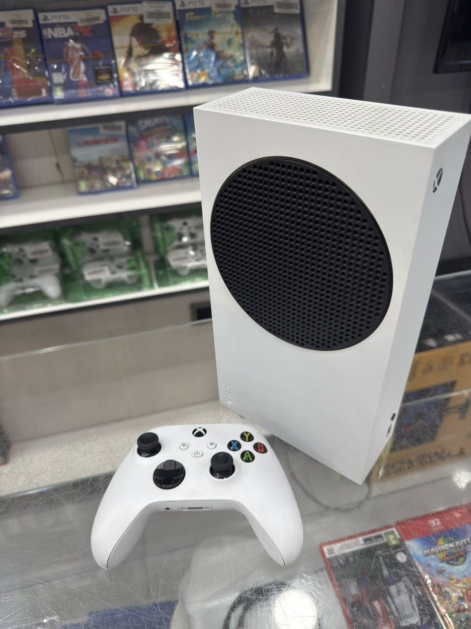 اكسبوكس سيرس s 512 
.
الجهاز كلش كلش نضيف وممفتوح ابد ومستعمل شهرين بس ❤️‍🔥❤️‍🔥
.
.
كامل معداته موجوده عده اليده
الجهاز إصدار 2022 ومستخدم شهرين كلش نضيف الجهاز اي شخط اي طخة مابي كلش نضيف 🤯❤️‍🔥
.
السعر 330 وبي مجال بسيط كلش
واتساب ***********
