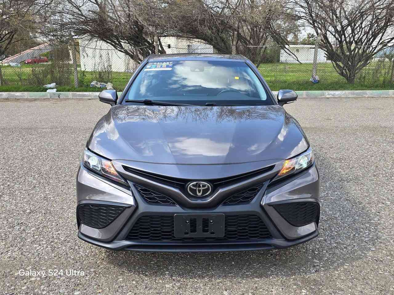 كامري وارد امريكي موديل 2024 SE 
باب تبديل بلادي و جاملغ خلفي كلير امريكا 
بدون دواخل بجم كبس 
يترقم اربيل 
مكانها كركوك / معرض ديار بكر 
سعر 195
***********  واتساب
