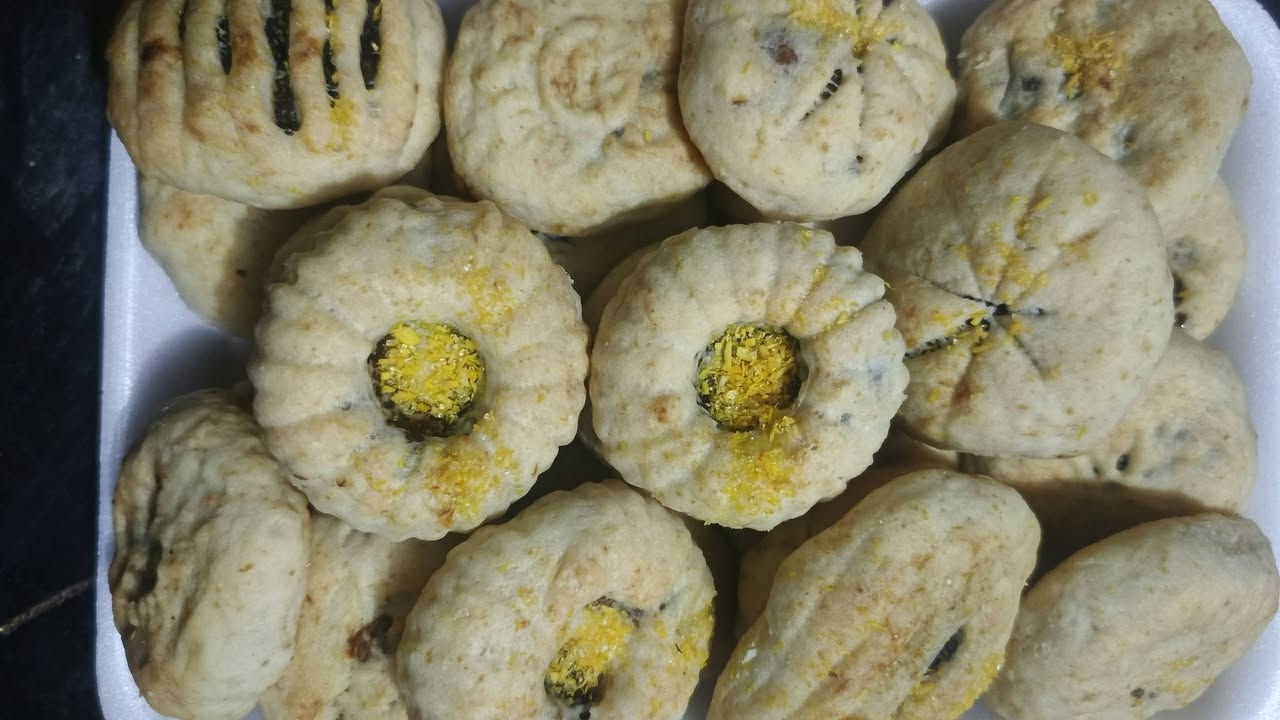 كل عام وأنتم بخير، وعيد أضحى مبارك
العيد يحلى بوجود الأحباب، والسفرة تطيب بجمعتكم الجميلة.
رائحة الكليجة والقهوة بالعيد تحكي أجمل حكايات الفرح.
أضحى مبارك، جعله الله عيد خير وبركة ورزق واسع عليكم.

عيدكم سعادة، وموائدكم عامرة بالخير والهنا.
اللهم اجعل هذا العيد فرحة لا تزول
عيد أضحى مبارك، أيامكم أفراح وقلوبكم مطمئنة دائمًا.
 وكل عيد وأنتم بألف خير.

🩷🩷🩷نفتح الحجز على كليجه العيد الكيلو ب6 الاف دينار  مشكل حلقوم #تمر #سمسم #لبغراش 
جوز 🌰  بالإضافة الى كيك جاي متوفر وايضا جرك حار ويتوفر توصيل داخل الحمزه الغربي والهاشميه والمناطق المحيطة بها اهلا وسهلا بكم بالمطبخ الأصيل


**إذا كنت صاحب هذا الإعلان وتريد حذفه لأي سبب، رجاءا أرسل رسالة إلى الدعم الفني**