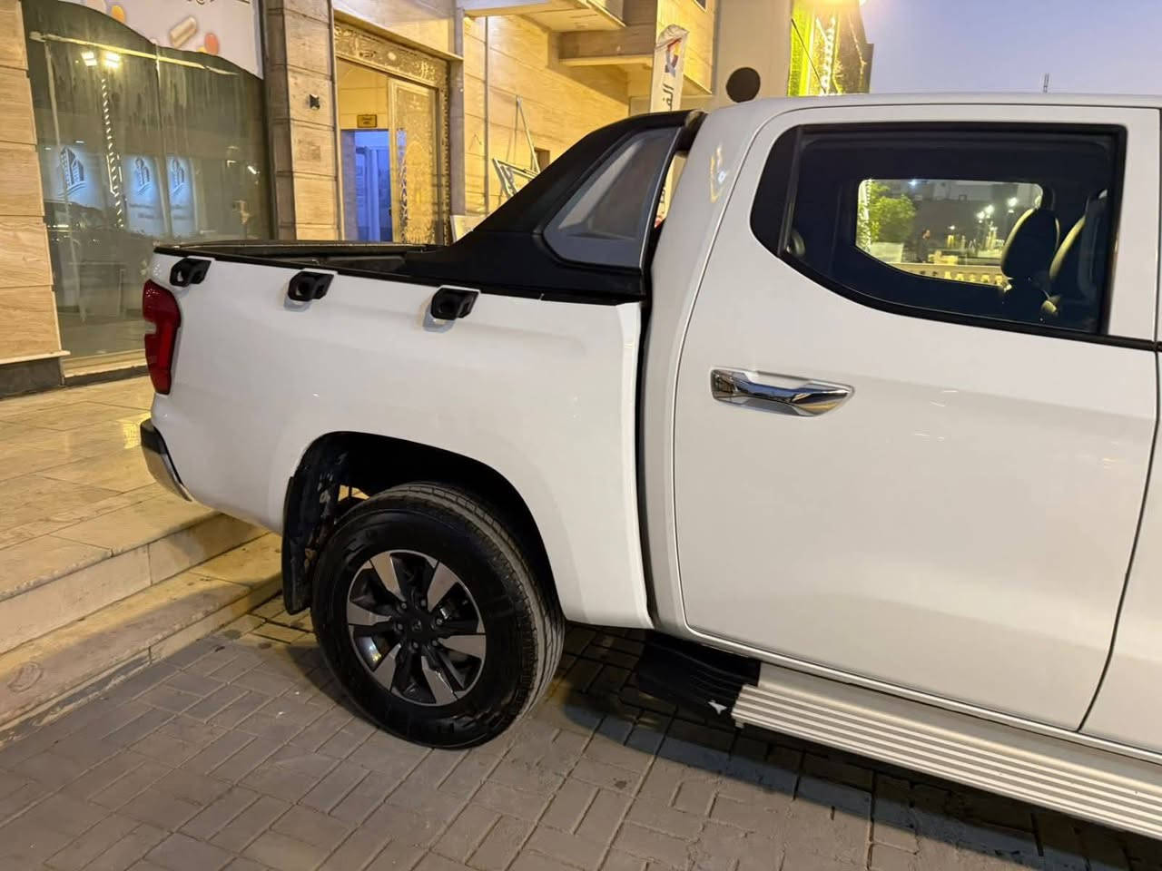 للبيع بيكب هانتر شانجان
رقم واسط بسمي
موديل 22 السياره حره  شرط التحويل
 مواصفات السياره
 3بصمات 
تبريد قطعتين 
لايت زنون 
دفع رباعي 
كشنات الاماميه كهرباء 
كامره وحساسات خلفيه كامره جانبيه 
 اشاير بالمري 
نظام قياده سبورت وايكو نورمال 
كير عادي واتو 
شاشة دشبول تحكم ستيرن 
قفل سرعه كير ومكينه مسيوبوشي بانزين عادي  سووبر 0جاج تيربو 4سلندر يعني انسه دوانز
تخم تاير
السياره اي نقص مابيها 
ماشيه 130
بيه قطعتين السياره والباقي كفاله 
مراوس حسب الرغبه الي عدك دزه سعره162بيه مجال  
***********
