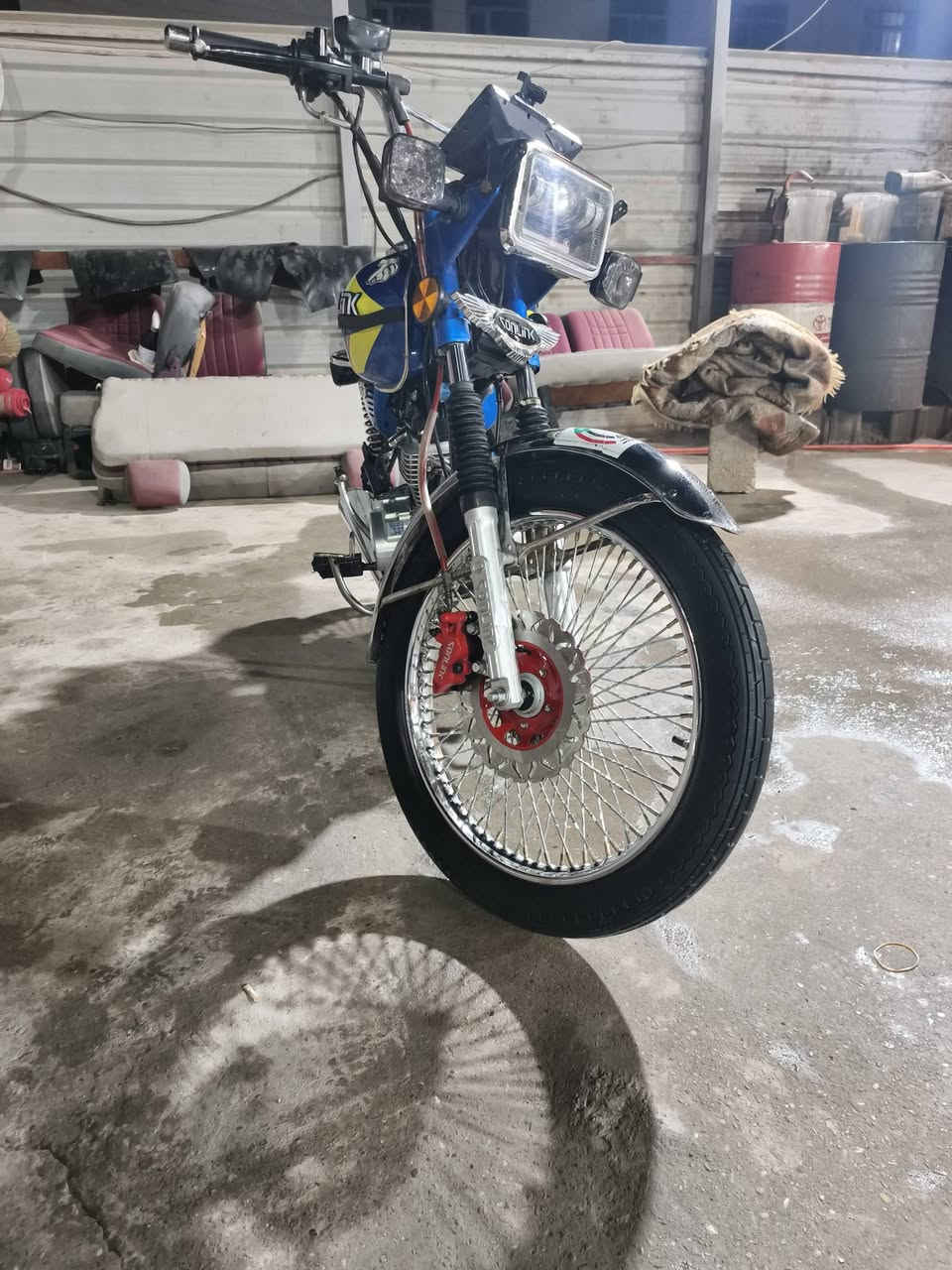 دراجه إيراني موديل 25 4كير مكينه كفاله برغي ما مفتوح كهربايات كامله نقص بس شاشه مالته مو كامله عرض أو بنز بريك خلفي كلشي ما بيه أوراق كامله بسمي سعر 750بيه مجال رقم *********** واتساب فقط
