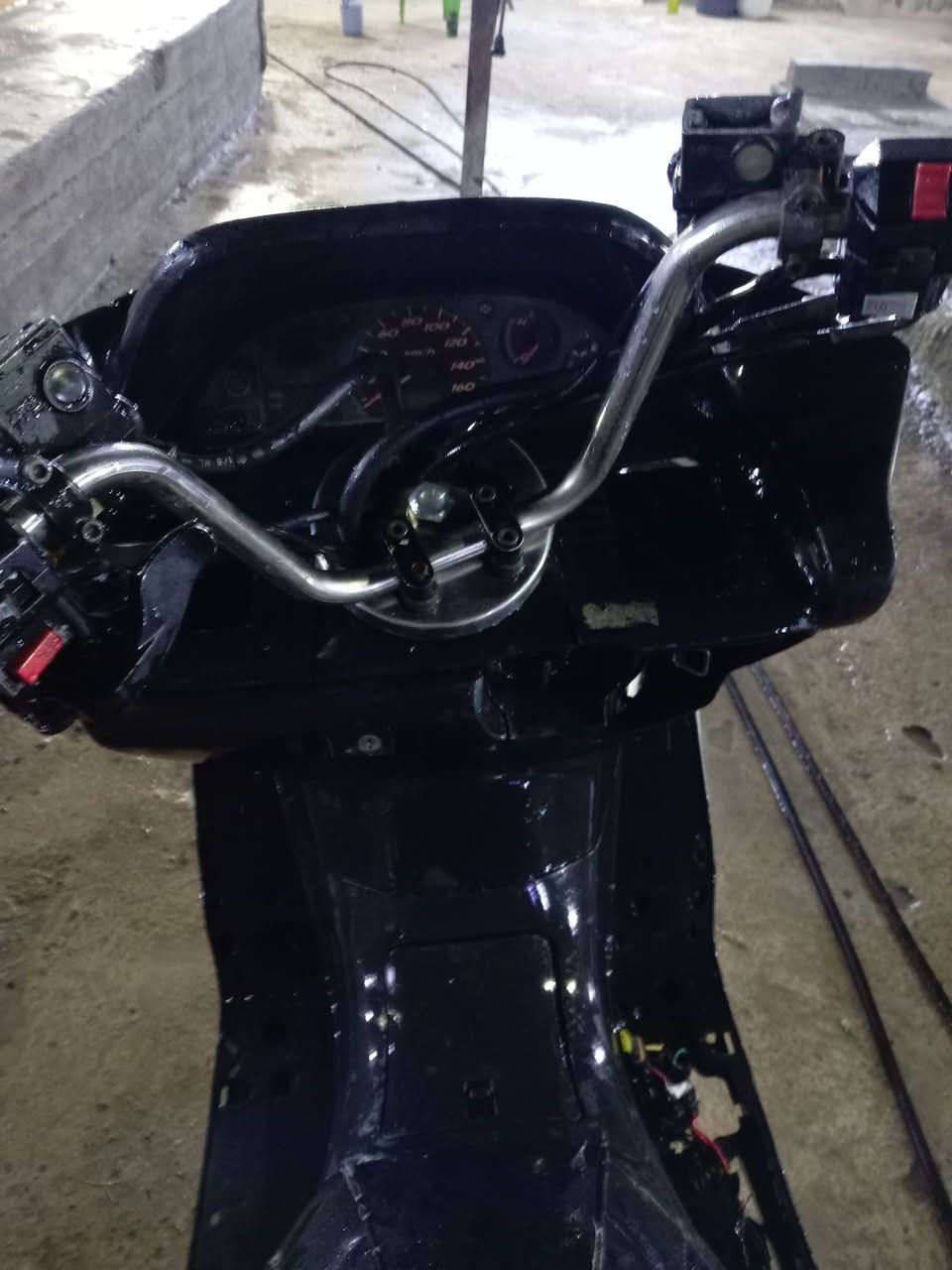 سلام عليكم دراجه ماجسته دبل رون دراجه طافيه كاطعه نار  شوفت عينك نضافه سعر 200او بيها مجال مراوس هم ترهم بدراجه او تليفون مكان زعفرانيه نهايت ربع شوارع رقم ***********رمشلي واني خابرك
