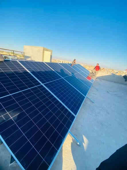 ✨ كما عودناكم… ونعودكم دائمًا بكل ما هو جديد وفاخر في عالم الطاقة الشمسية ✨
مع أفضل الأسعار اليوم، وجودة مواد عالمية لا تقبل الشك ⚡🔋

---

📢 إنجاز ميداني جديد يُضاف إلى سجل شركة النور الهندسية للطاقة الشمسية ☀️
تم بحمد الله تنفيذ منظومة طاقة شمسية تجارية في قضاء البيجي لصالح أحد المحلات التجارية، بقدرة 40 أمبير، باستخدام:

🔹 ألواح شمسية High Efficiency بجودة عالمية
🔹 إنفرتر نقي بمرحلة تشغيل عالية الاستقرار
🔹 أسلاك وإكسسوارات أصلية بمعايير الأمان الأوروبية
🔹 تركيب هندسي محترف يضمن استمرارية وكفاءة على مدار العام

⚡ المنظومة صُممت بعناية لتوفير طاقة مستقرة تُلائم متطلبات العمل التجاري بكفاءة عالية وتكلفة تشغيل صفرية تقريبًا.

---

🌟 اليوم الأسعار غير… وجودة المواد غير
نوفّر لكم أفضل الأنظمة وبمواصفات عالمية مُعتمدة، وبأسعار مناسبة للمكاتب والشركات والمواطنين.

---

🔋 كما نعلن توفر بطاريات تايكو الأصلية – بخلايا EVE MB31 العالمية
✔️ 8000 دورة حقيقية
✔️ أداء قوي وعمر طويل
✔️ مناسبة للمنظومات المنزلية والزراعية والتجارية
🟢 أسعار منافسة جدًا – بيع جملة ومفرد

---

🎥 وتتوفر أيضًا كاميرات مراقبة عالية الدقة (HD & FHD)
للاستخدامات: المنزلية – التجارية – المؤسساتية
مع خدمات تركيب وصيانة وضمان حقيقي.

---

📍 الموقع: صلاح الدين – الشرقاط – قرية الحورية – مجاور محطة الأرجوان
📞 للتواصل: *********** – ***********

🌟 شركة النور الهندسية للطاقة الشمسية
الخبرة – الجودة – الثقة … في كل مشروع ننفذه ⚡
