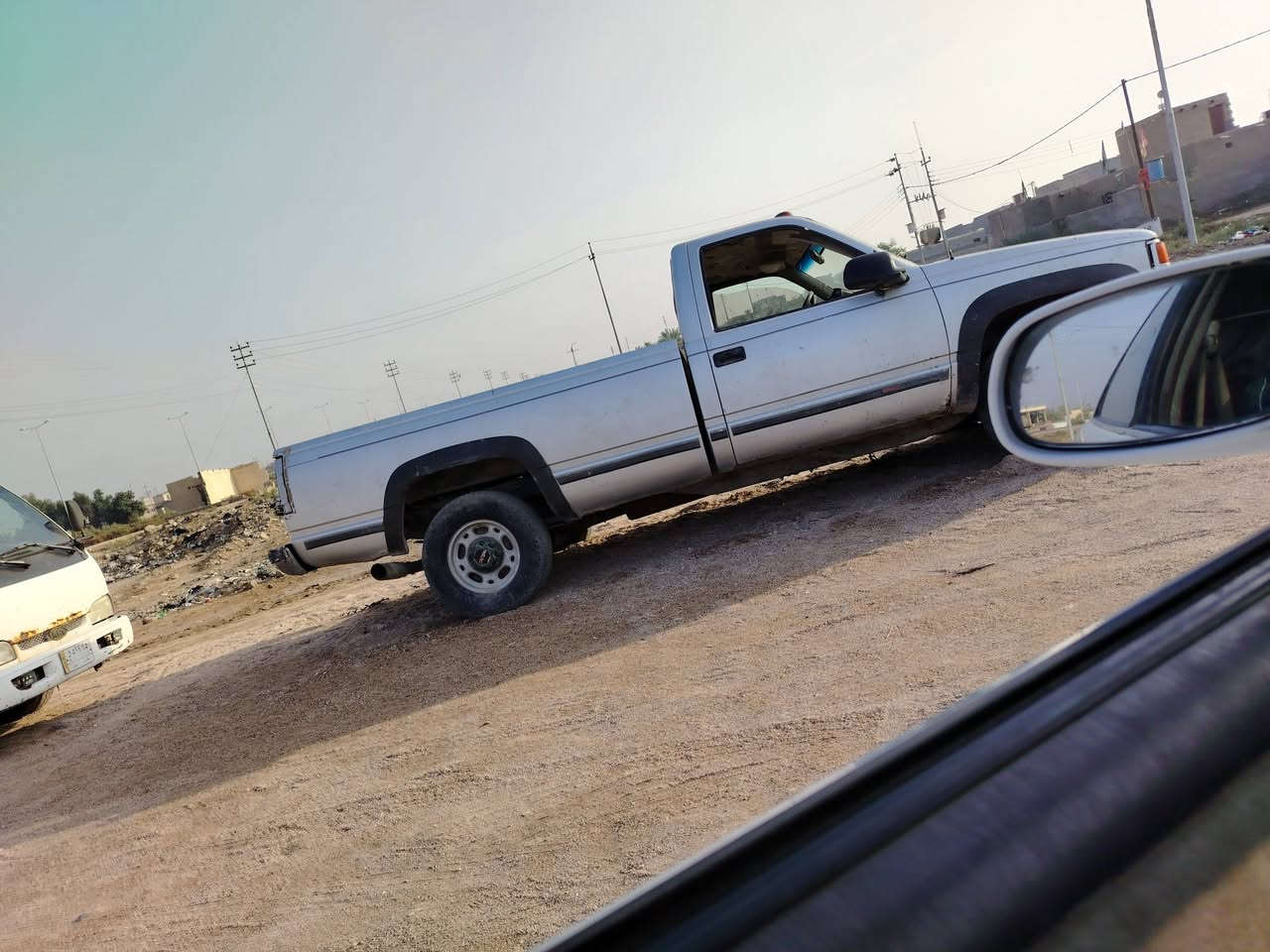 سلام عليكم عدي جمسي البيع مديل 92 مكان السياره البصره الهارثة رقم الهاتف  *********** سعر السياره 25
