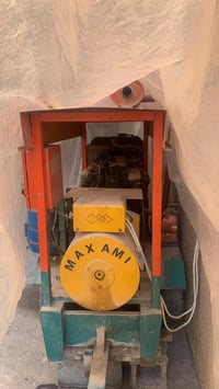 مولد محرك كيا ٢٧٠١ حاوية ٣٠ كيفي للبيع تشغيلها قليل خاصة للمنزل فقط وض...