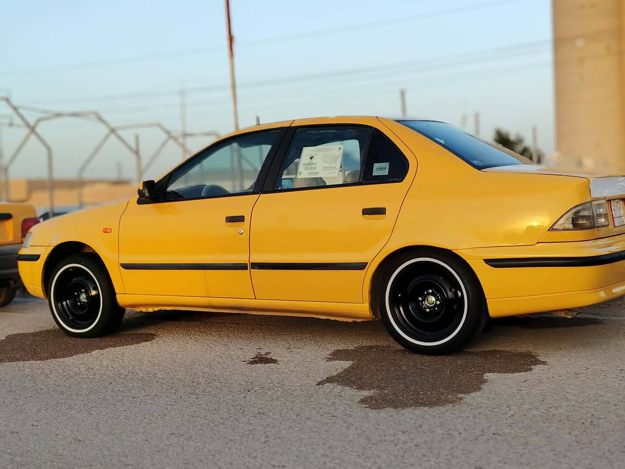 السلام عليكم مرخصت مدير الكروب والأعضاء سياره سمند للبيع موديل 2012 رقم بغداد سنويه غير ساقطه سياره مكفوله من صبغ وضربه قويه جاهزه من مكينه وكير وحداديه وتبريد كهربائيات كله شغاله منضومه غاز بانزين مكان السياره نجف رقم راعيهه *********** غير متواجد علا الفيس
