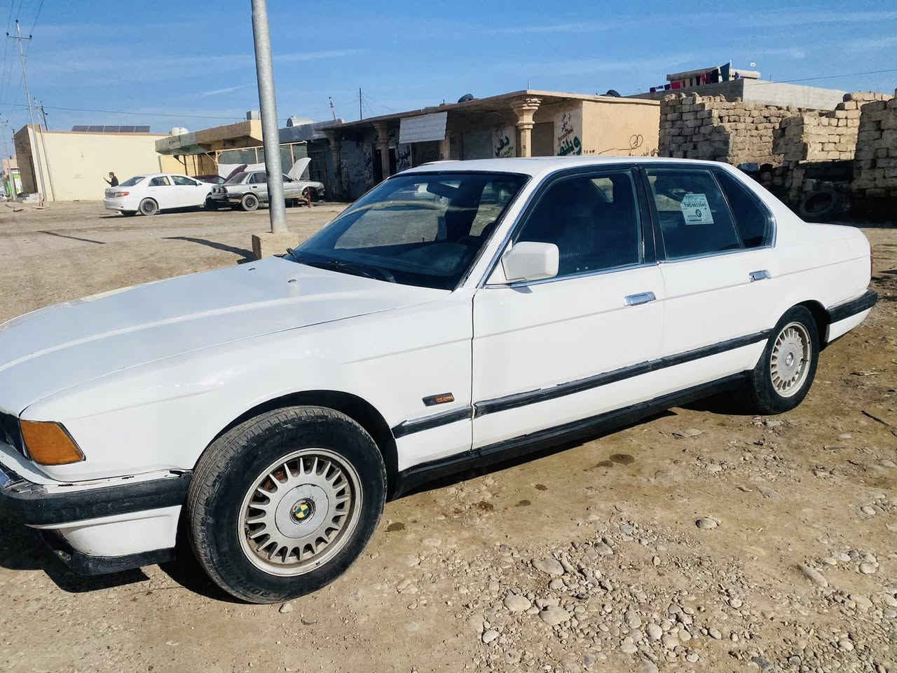 السلام عليكمBMW735 للبيع او مراوس ويفضل مراوس
BMW525   
رقم نينوى شرط التحويل
كير محرك شرط
كهربائيات كلها شغاله تواير نضاف صدر كله جديد سياره ماعايزها مصرف ربع
السعر 30 وبيها مجال 
***********
