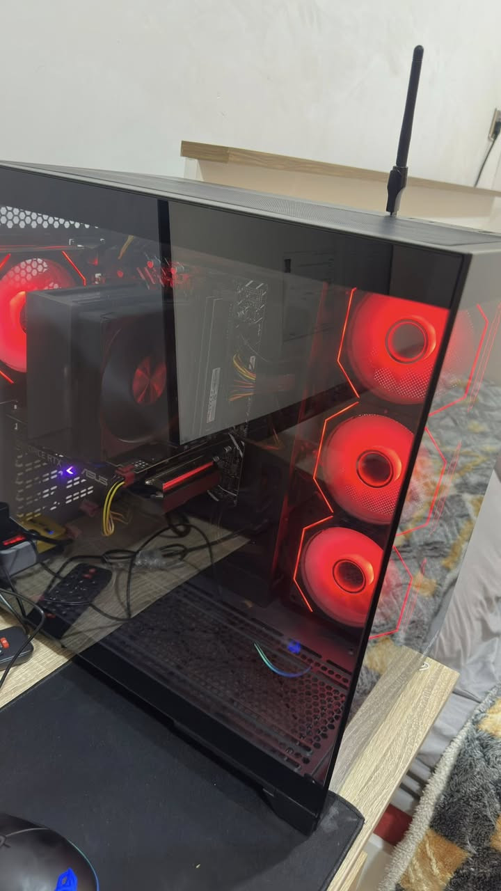 تجميعة صارلها 3 اشهر فقط تجي وتشوف بعينك
Rtx 3050 oc 8 gigabyte 
Intel core i5- 12400f
M.B azuz PRIME H610M-K D4 ARGB 
Ram 16 3200-3600 
Hard ssd nvum 512
Power supply 500 Thermaltake
Case the rock
مع
Mouse & keyboard & headphones 

التجميعة شرط حتى الكراتين نظيفة 
السعر 625 وبيها مجال ، سبب البيع تطوير 
المكان - الناصرية


**إذا كنت صاحب هذا الإعلان وتريد حذفه لأي سبب، رجاءا أرسل رسالة إلى الدعم الفني**