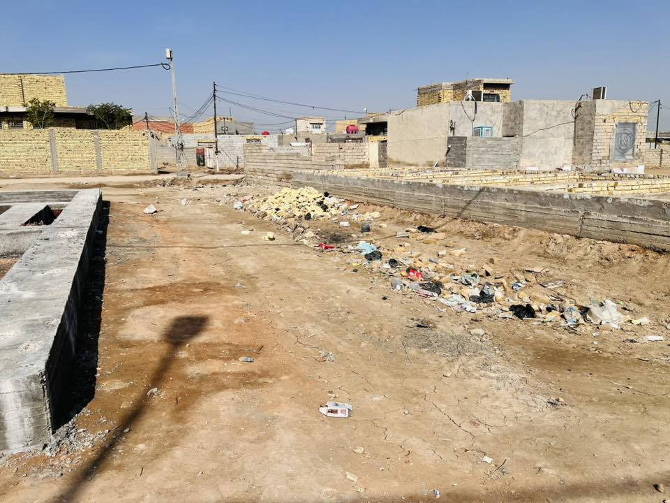 عرصة طابو صرف للبيع 100 متر مربع واجهة 6.57 والنزال 15.4  قرب مدرسة المعرفة الاهلية للتفاصيل أكثر الاتصال على الرقم ***********
