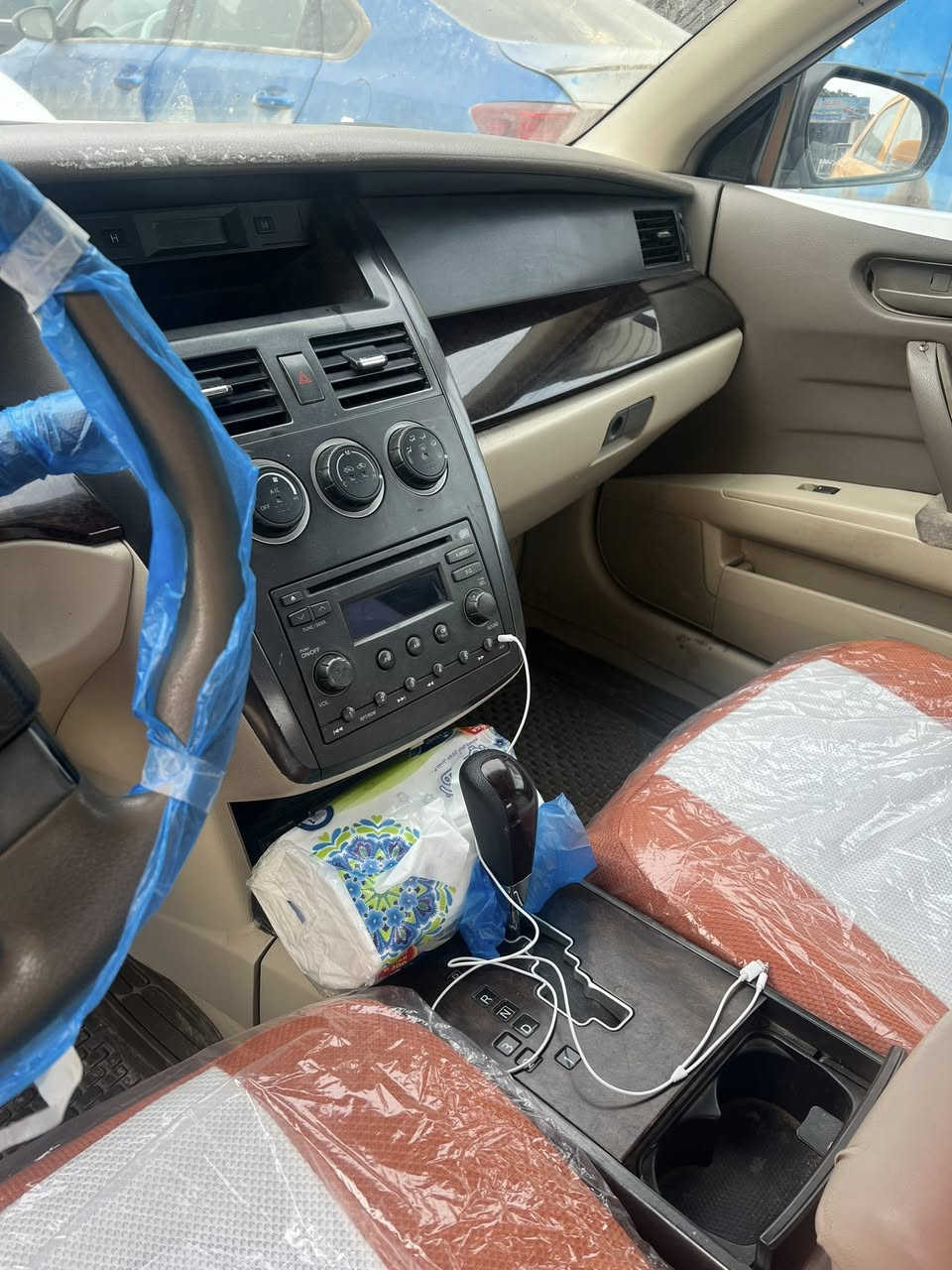 للبيع رينو سافران
مديل 2009سياره صبغ جاملغ ايمن ونص البنيد باب الصدر ملاون وي الجاملغ 
وجاملغ خلفي بارد وبيه حالوبات ناعمه كلش مينشافن 
محرك تبريد حداديه كله جديد تخم تاير سياره رقم اربيل رقم القديم نافذ 
السعر 80 وبيه مجال 
مكاني الديوانيه اقره التفاصيل وتصل 
اتصل ***********
