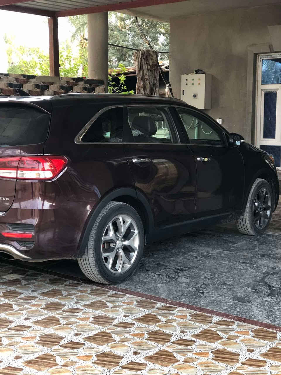 السلام عليكم اخوان كيا سورنتو للبيع السيارة فول مواصفات للئخير 
السيارة اربع كامرات 
الجنطه كهرباء 
السيارة وارد امريكي 
ابيع السياره صبغ و حزام 
السيارة ماشيه 136
مكان السيارة لانبار 
السعر 143 وبيه مجال 
تفاصيل اكثر على هذا الرقم 
*********** 
المحرك 6 سلندر
