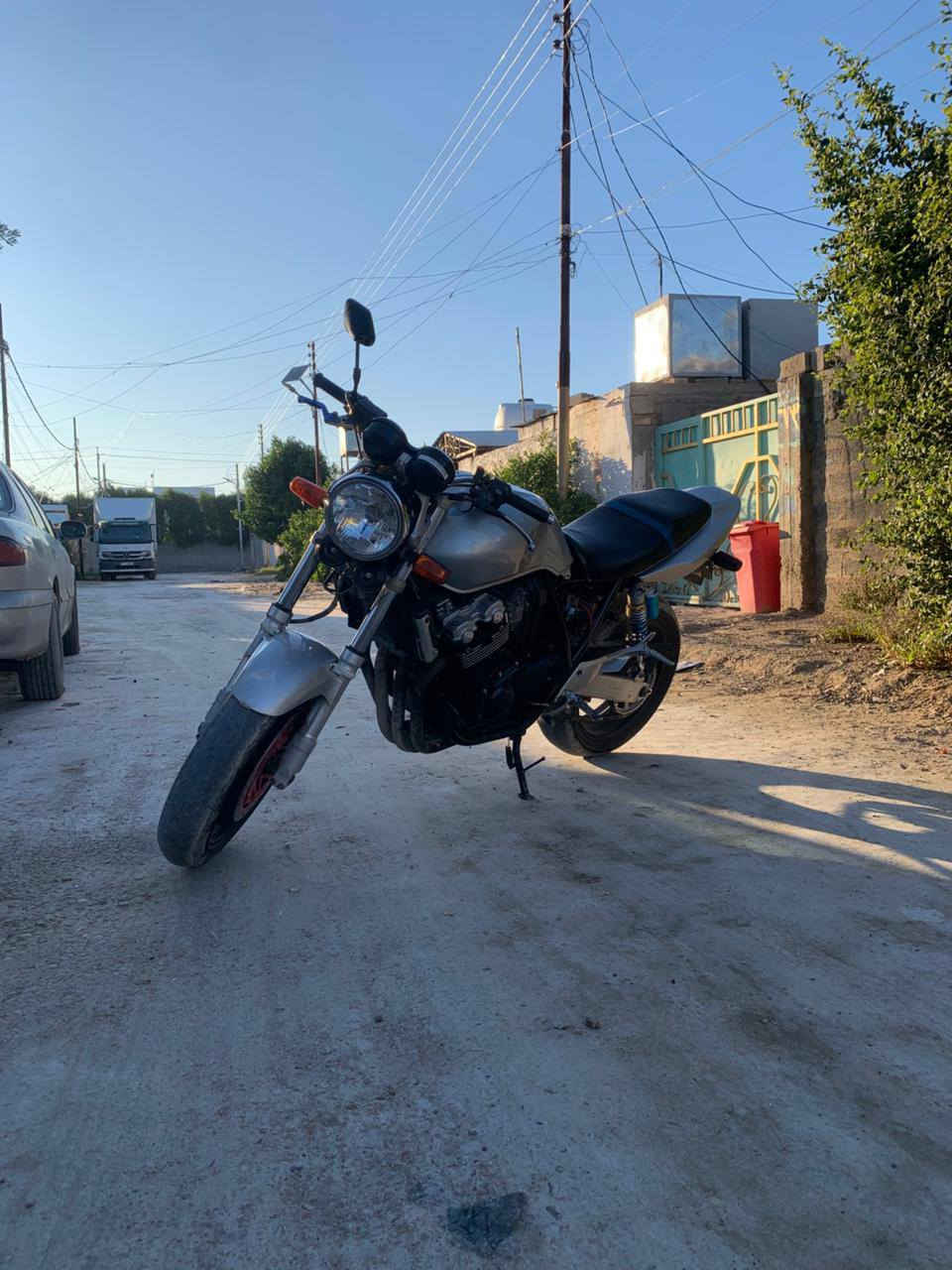 سلام عليكم ورحمه الله وبركاته شلونك حبايب عندي سيبي فور جيل ثاني دخلته صيانه عامه ما خليت شي ما بدلتله جاهزه من كلشي وهاي صور قبل ما ادخله صيانه ويمكوم لقراض لي بدلتله وسعره 16 وبيه مجال بصيط رقم ***********
