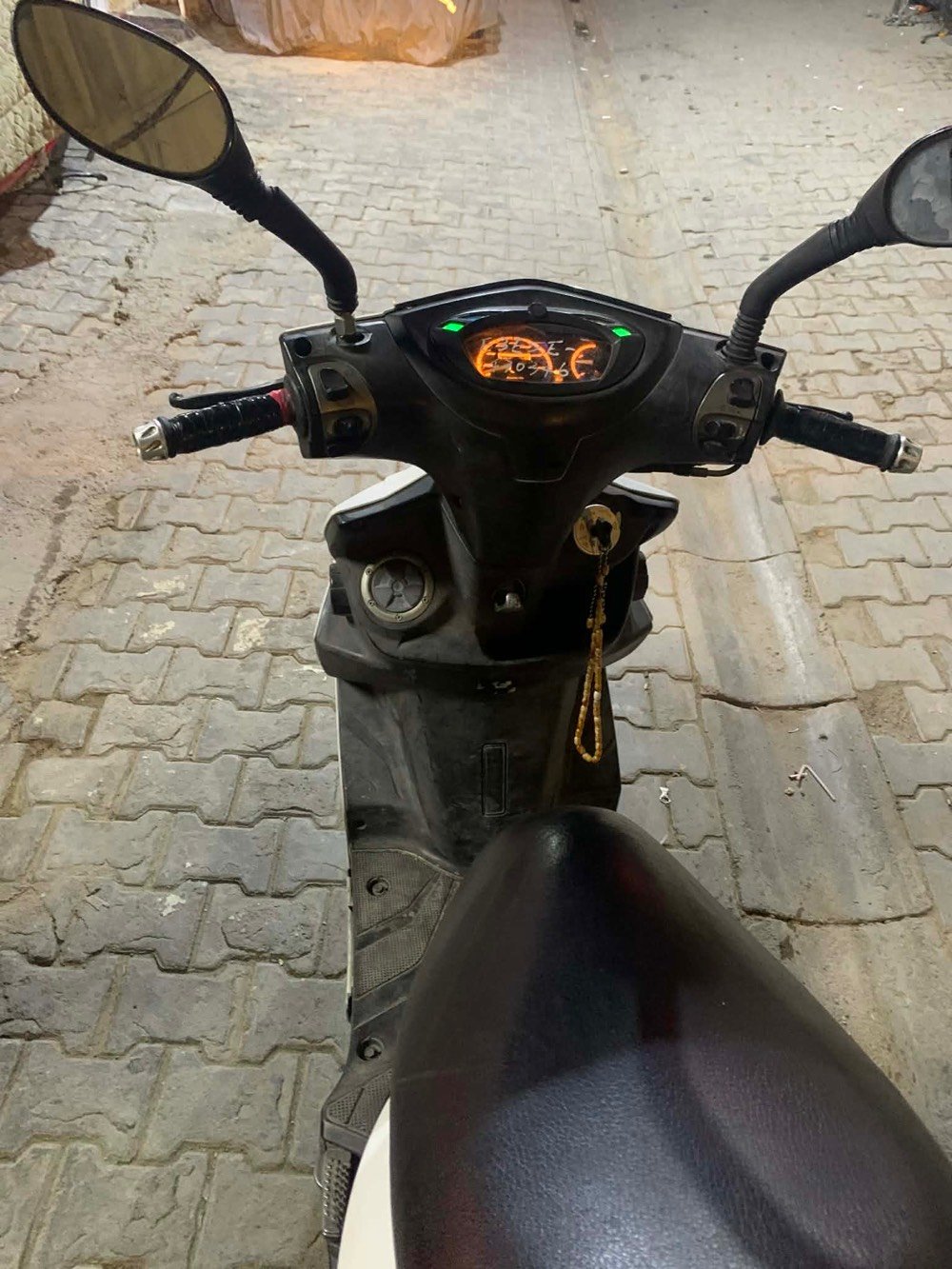 دراجة GTR 140 رمبة مسكر على 80
نوزل - نگرة سلف - اشاير - اضوية كلهن شغالات كما موضح في الصور - گفرات نضيفة جدًا - اقتصادية متصرف - قفل جوزة 