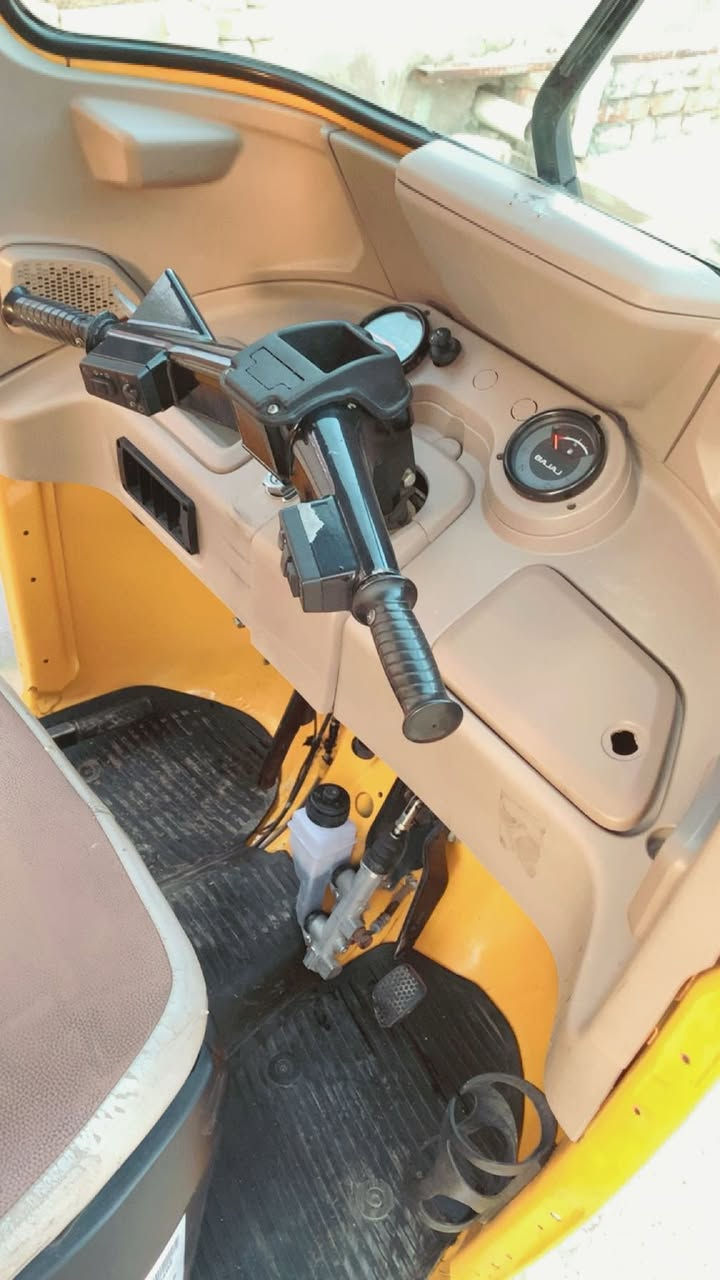 تكتك جاهزة كبل لشارع دوشمة جلد  تخم تاير جديد محرك خير من الله رقم بغداد تحولي ثاني يوم مو شراي لتستفسر رقم ***********  السعر 7500 مابي مجال لاتكلي حك جية مكان ديالى بعقوبة
