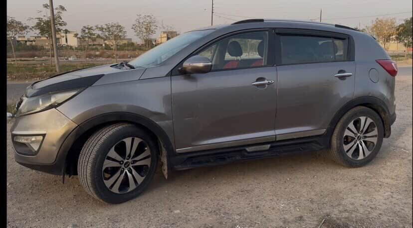 سلام عليكم 
كيا سبورتج للبيع موديل 11 فول مواصفات فئه lX
ماشيه 172 حقيقي 
السياره جديده 
كير محرك تبريد كله جديد 
السونار مرفق مع المنشور 
مكان السياره بغداد اليوسفية 
لاستفسار الاتصال ***********
