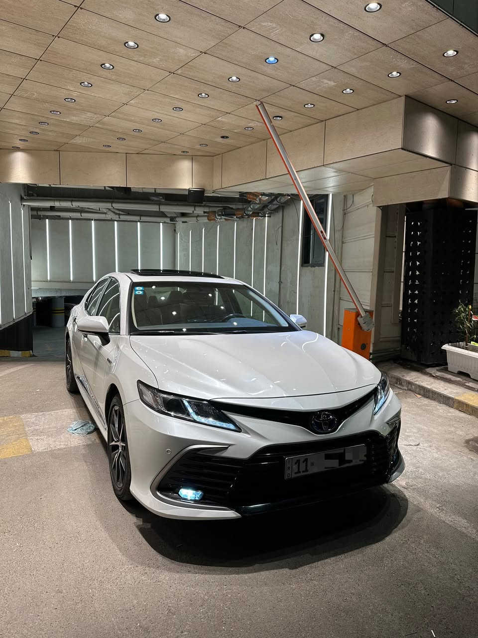 كامري 2024 عبد اللطيف هايبرد خليجي مكفوله من كل شي فول GLE فول 1/1 السياره جدآ جديده ومكفوله من كل شي رقم بغداد وباسمي السعر اتصل ودلل ***********
