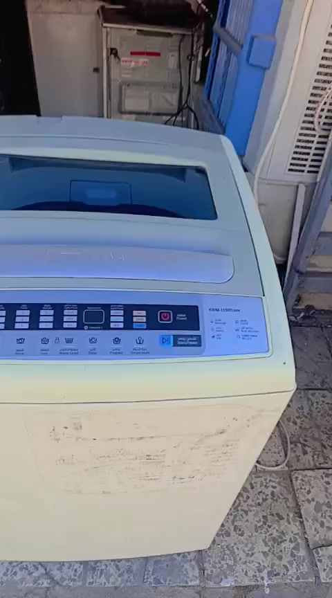 سلام عليكم غساله اوتوماتيك نضيف كلش لبيع *********** سعر 160وبيه مجال  مكان شهداء
