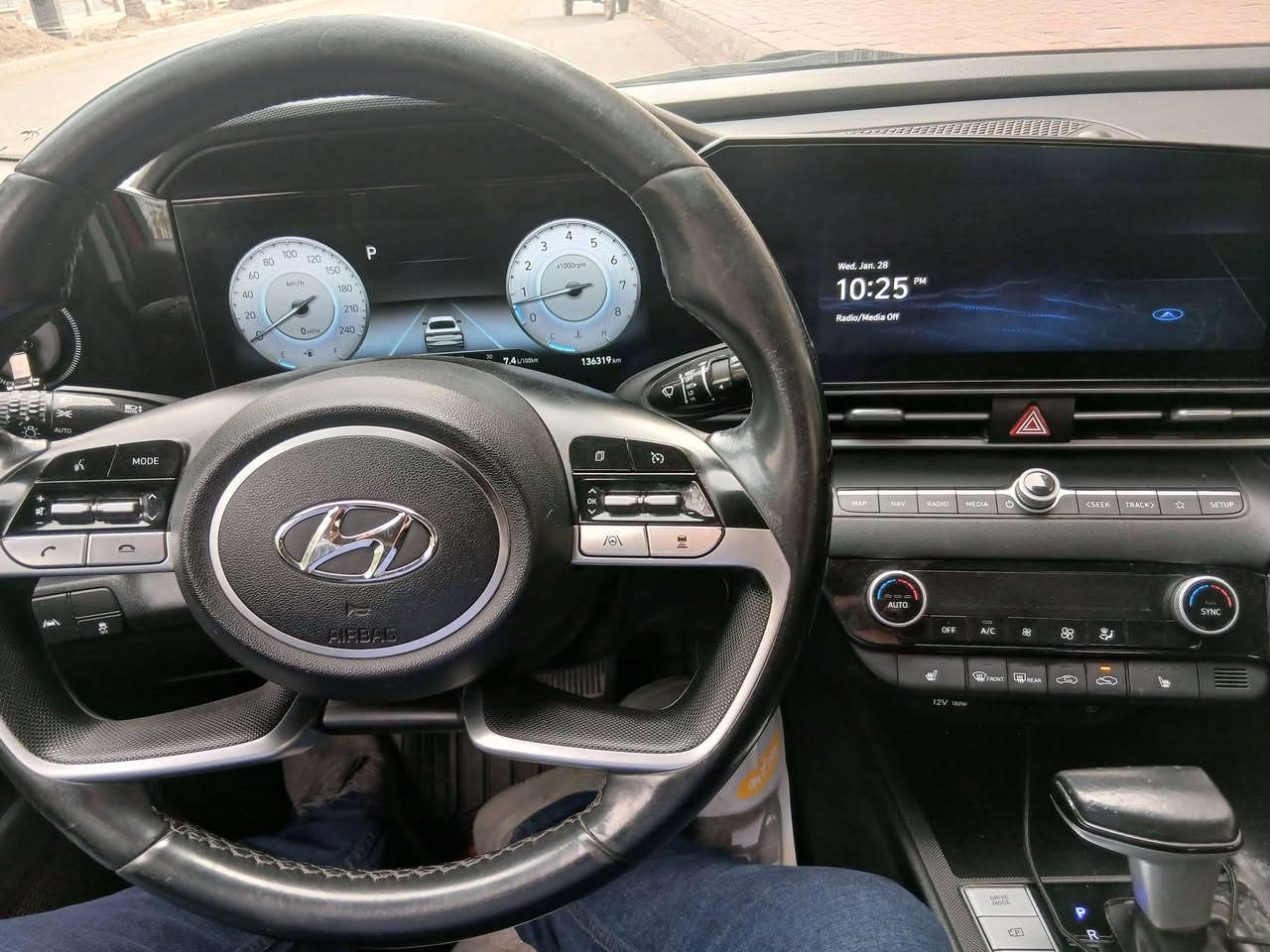 ٢٣ النترا فول عدا الفتحه رقم بغداد
وارد امريكي 

بدون ايرباك 

ليبل واحد 

فول عدا الفتحه 

تحكمات ستيرن 

مناخ منفصل 

توقف ذاتي 

جنطه ذكيه 

تشغيل عن بعد 

ويل فراشه 

تحديد مسار 

تشغيل عن بعد 

وهوايه مواصفات بعد 

١٦٠ مع المجال 

***********
