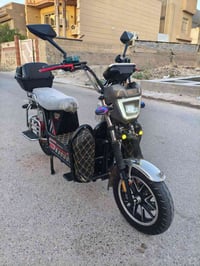 دراجة جبلي موديل 25 أستخدام قليل فوول نظافة 6 باتري .. البطاريات عدد 6...