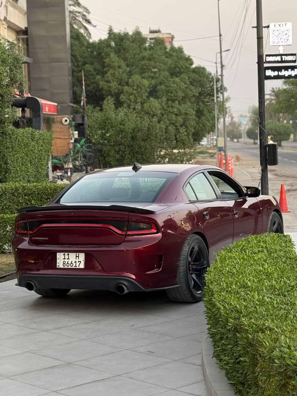 السلام عليكم للبيع او مراوس بg70 او g80
جارجر RT دايتونا 2017 5700
ماشيه100 الف حقيقي
المواصفات
فول عدا الفتحة والرادار
كشنات حظن أسود كنتارا شعار الدايتونا اصل
المقاعد الامامية كهرباء 
ذاكرة لحفظ وضعيات الجلوس
كشنات الامامية تدفئة تبريد 
كشنات الخلفية تدفئة 
ويل 20 SRT 
تشغيل عن بعد
شاشة واوبشات SRT 
4 انظمة قيادة
الشاشة جبيرة U connect تدعم كار بلي
مختمه بكل مكان دايتونا
شوته موبار SRT بلادي
كامرا خلفية 
الاكزوز بلادي فقط تفريغ
وباقي مواصفات الدايتونا معروفة
الاضافات
بلكات ريسنگ فيول بم
لويات ايباخ
داون بايب 
برمجة عقل وكير ومكينه مصطفى ايكل 
______________
الحادث : دعامية امامية وشوية من البدنة
صبغ جزء من البنيد وبيها بارد بدون تبديل اي قطعه

مكاني الحلة
ملاحظة: سياره مسويله سيرفس كامل ادمه منضومه الاحتراق + دهن جديد + باتري  جديد + بوليش 
بيها نقص زوج تايرات امامية فقط
رقم بغداد الجديد وسنوية وهزة جديدة تحويل ثاني يوم 
السعر  195
***********
