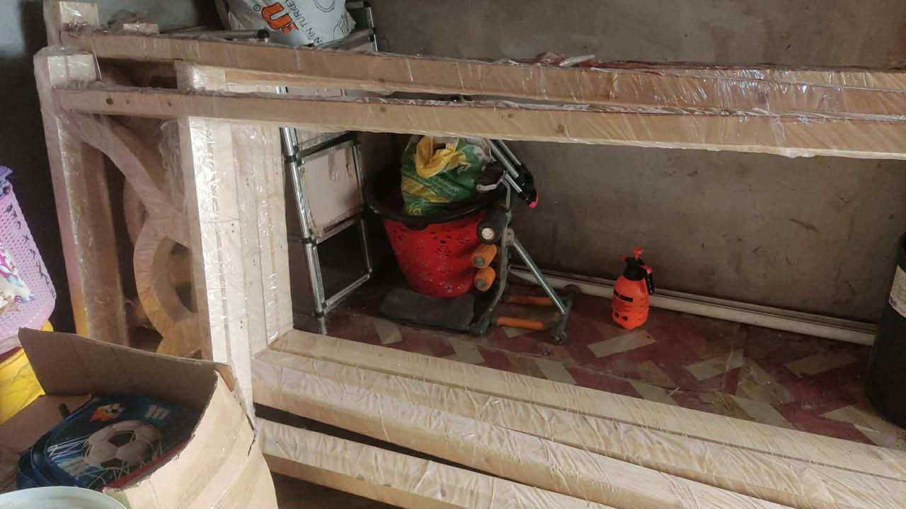 جراجيب خشب عدد اربعه للبيع جدد مامشدودات تواصل ***********
