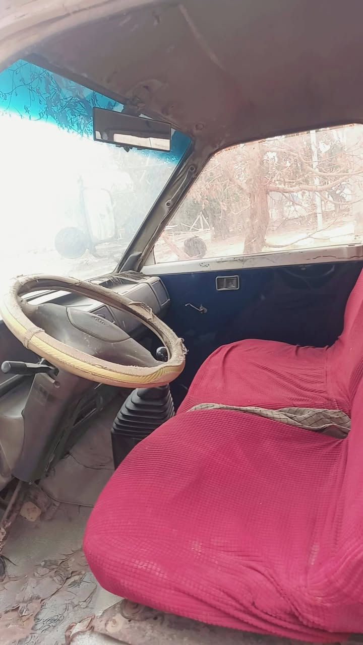 سلام عليكم كيا بسته موديل 96 رقم ألماني مكينه كايمه مكاني بابل شارع 80  سعر 15 وبيها مجال رقم ***********
