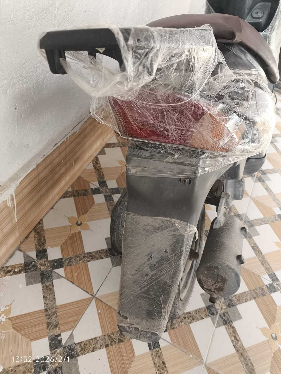 السلام عليكم دراجه ساسوكي مجفته وبيه اوراق السعر ١٨٠ وبيه مجال المكان عماره *********** واتساب
