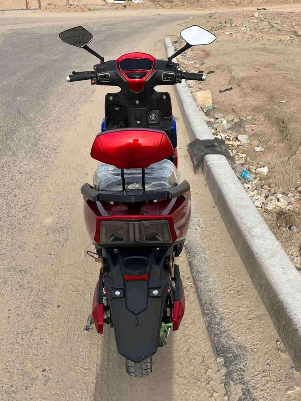 دراجة شحن سكنس حجم كبير ومناسب لكل الاعمار بطارياتها ليثيوم فوسفات الحديد 72 فولت 30 امبير 4 دورات شحن فقط مكانها بصره - زبير تواصل *********** واتساب البصرة, العراق
