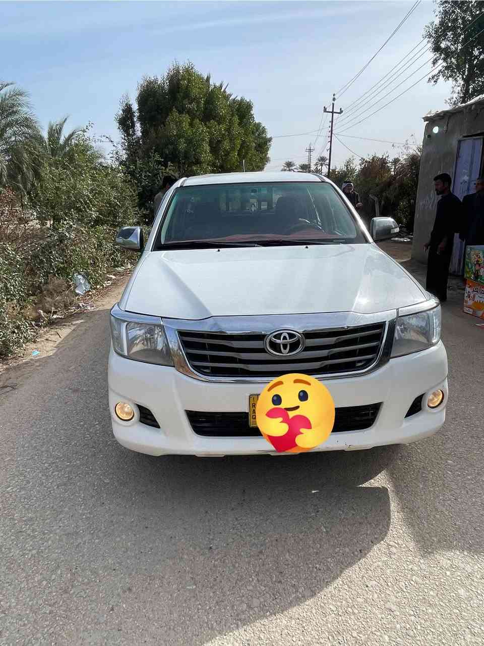 السلام عليكم هايلوكس البيع 2014رقم بصره كفاله كير محرك اكسن حداديه خير من الله تخم تاير توني شاده السونار معه الصور 
إلا ستفسار اتصل ***********
