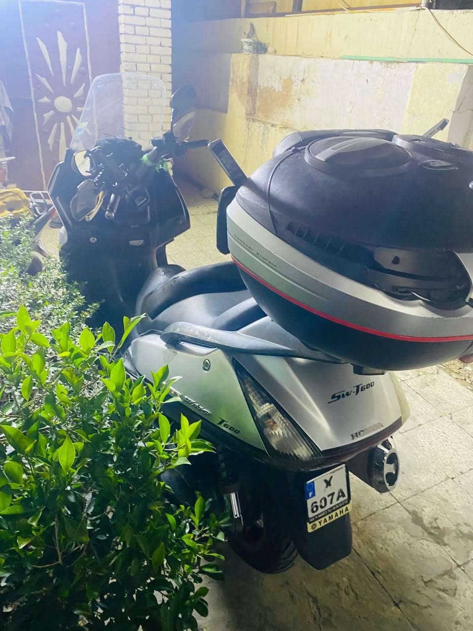 اسلام عليكم دراجه سلفر ونج بقلاوه ٦٠٠ اوفر مود دشبول نفخ ماسده كرستال جنطه مصدات هوه جفوف لايت زنون عالي تدفئه يدات زوج تايرات جدد 
دراجه فول السعر ٢٢ ورقه 
***********
