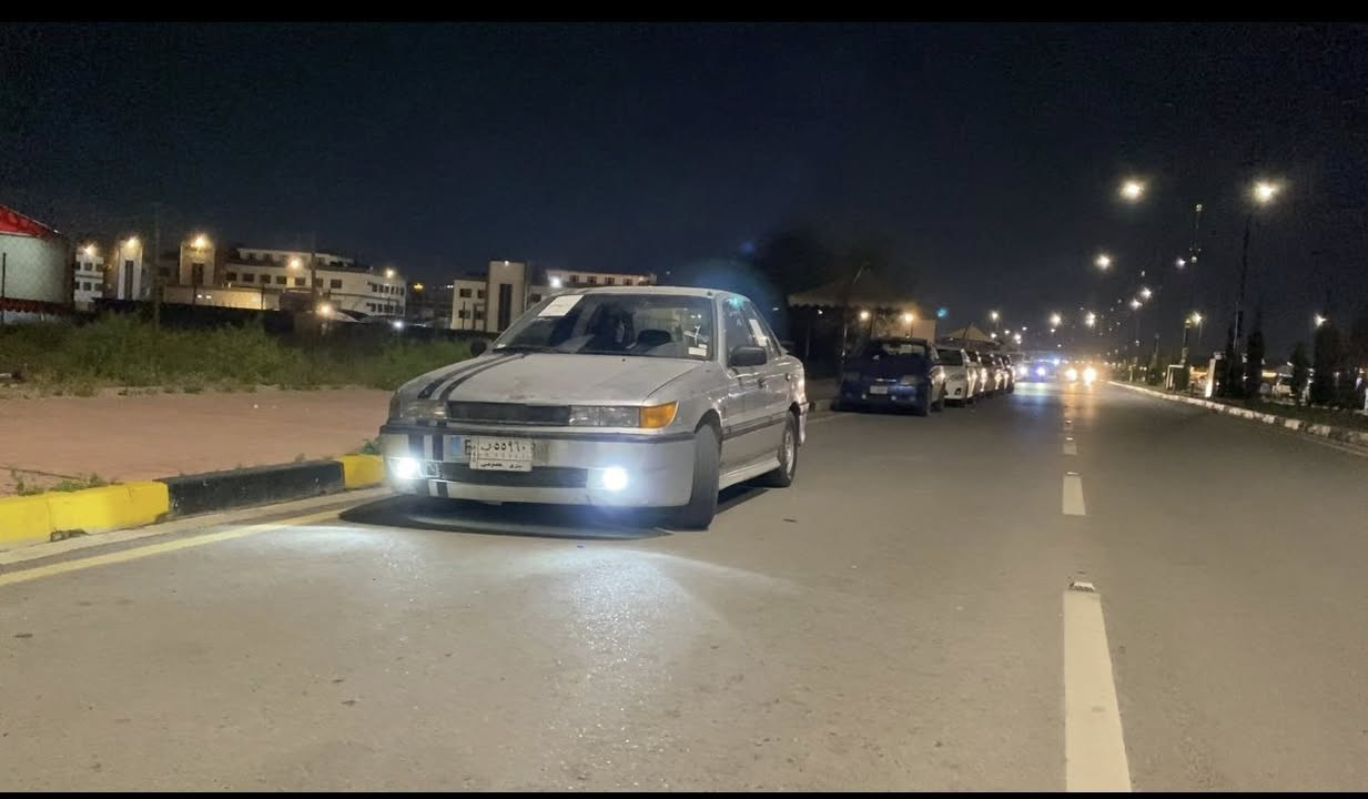 سلام عليكم
ملاحظة. مراوس ويه سي كي تكسي نضيف👌👌👌 
مستبوشي لانسر ١٩٩٢
كير توماتيك مكينه شرط لاصرف لانفخ 
كير شرط
سياره جاهزه وايرمنيه شرط 
طخم جديد 
كشنات جدد 
صبغ حزام وكاله عامه ب اسمي. صاحبها موجود 
شرط التحويل 
السعر ٣٤ وبيها مجال 
ترهم مراوس ويه سي كي تكسي نضيف 
للاستفسار. رقم تلفون بي واتساب ***********
***********
