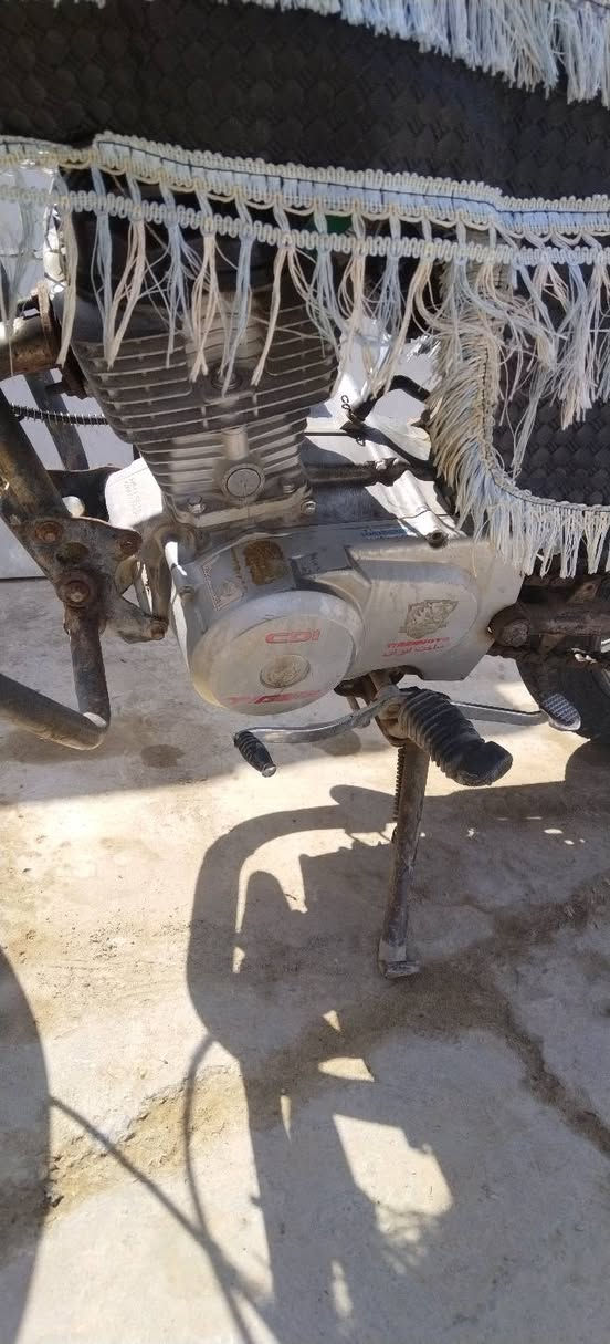 دراجه للبيع ٢٠١٨ أوراق كامله الماطور مكفول محرك وكهربائيات الماطور جديد دينار ماتصرف عليه***********
