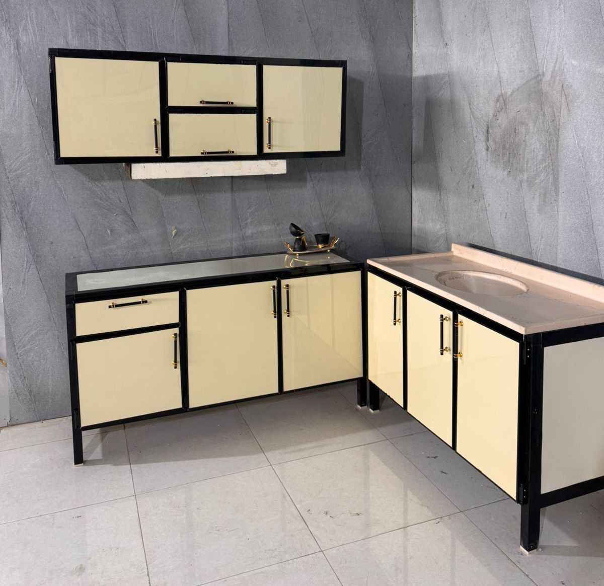 كاونتر ارضي وملحق متر ونص 
سنك  متر وعشرين 
السنك مرمر صناعي بغداد, العراق


**إذا كنت صاحب هذا الإعلان وتريد حذفه لأي سبب، رجاءا أرسل رسالة إلى الدعم الفني**