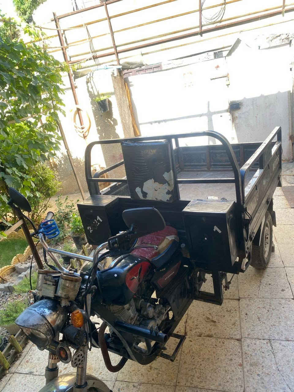 السلام عليكم ستوته جمرة للبيع موديل 21 ستوته جاهزه للعمل  مكاني بغداد لحسينية الراشدية سعر مليون و650 وبيها مجال *********** واتساب فقط
