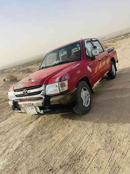 سلام عليكم بيكم هايلكس للبيع موديل 2004 رقم ميسان شاصي مكفول تحويل ثاني يوم بيه ضربه بلبدي وبل مدكر اليسر وخياسات مثل ما موضحات بصوره محرك بيه بكن دواخل نضيفه  بمعنه الكلمه رقم الهاتف *********** المكان البصره سفوان السعر ب90 وبيه مجال حك جيه
