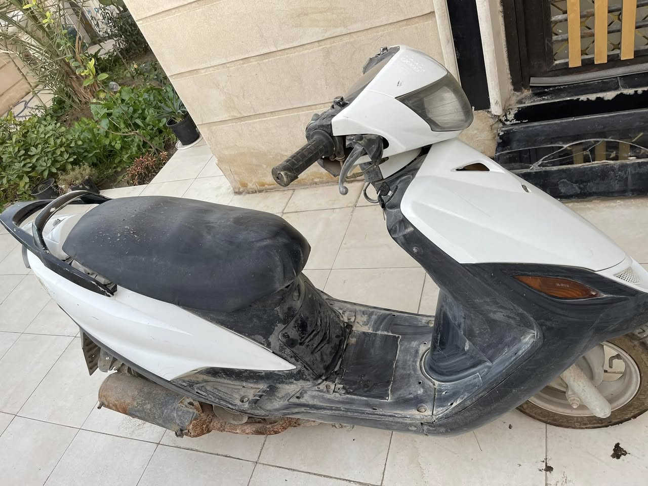 سلام عليكم دراجه لبيع ماكس ميه واربعين السعر 250 الف العنوان حله ورديه سيف سعد ***********
