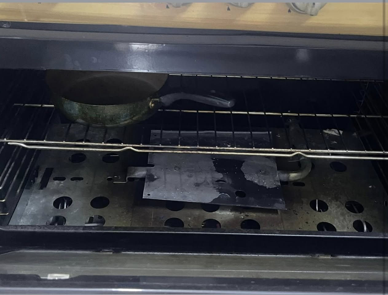 السلام عليكم
طباخ ماركه يونيون اير مصري استعمال قليل ناره عالية و الفرن شغال كلش زين


**إذا كنت صاحب هذا الإعلان وتريد حذفه لأي سبب، رجاءا أرسل رسالة إلى الدعم الفني**