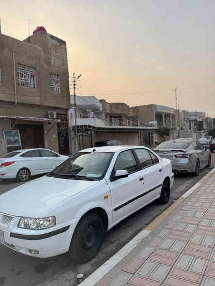 السلام عليكم 
للبيع سمند ناطق 2012 مكينه وكير خير من الله 
شواصي لغود مكفولات تدفئة وتبريد ثلج 
بيها بنيد وجاملغ مبدلات الباقي كفاله عامه 
حداديه تايرات جديد 
السياره جاهزه كل نقص ما بيها السعر 50 وبيها مجال ***********  اتصل غير متواجد على الفيس
