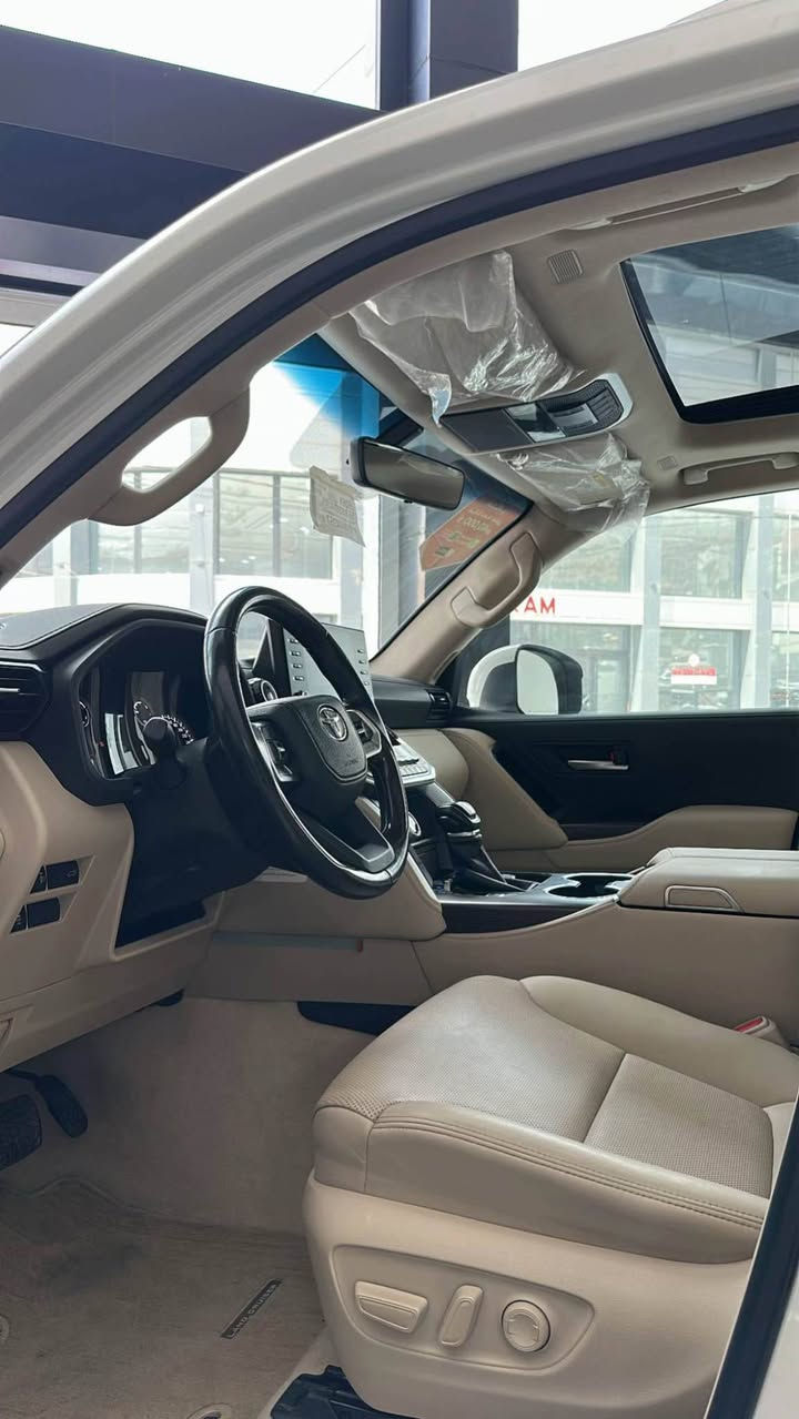Land Cruiser 2024 GXR V6

سياره شريكه جيهان ✅

3 شاشات ✅

بدون دعم و صبغ ✅

                                                     44,000 km ✅

سعر : 675$ ورقه و مجال ✅

مكان : دهوك 📍

📞 0750,843,21,80 دهوك, العراق


**إذا كنت صاحب هذا الإعلان وتريد حذفه لأي سبب، رجاءا أرسل رسالة إلى الدعم الفني**