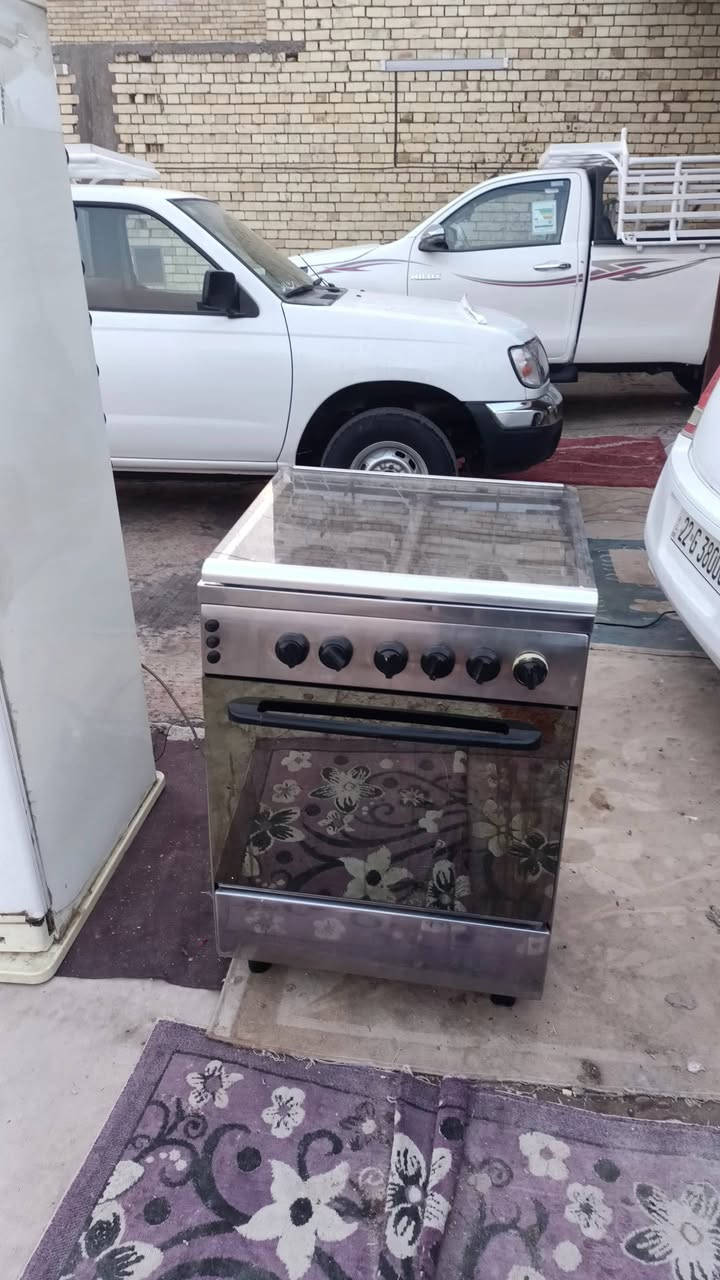 سلام عليكم مجموعة غراض للبيع مكاني بغداد حي اور سبع قصور شارع ابو علي موجود توصيل ***********
