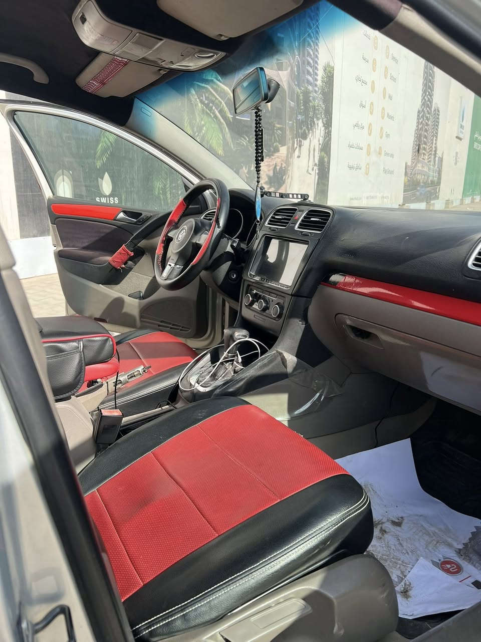 إعــادة نشــر بسبب الوعود الكاذبة 🚨
🚗 Volkswagen Golf
📅 موديل: 2010
🔧 مكينة: 1600 CC (بدون تيربو – المرغوب)
⚙️ كير: 6 نمر (مرغوب جداً)

✨ المواصفات:
• تخم تايرات جديد + ويل أصلي
• صدر أمامي وخلفي جديد
• تبريد شغال 100% ❄️
• شاشة 🖥️
• أشاير مري
• رقم أربيل
• مصبوغةعام تغيير لون (أسمنتي)

🚘 السيارة نظيفة جداً وجاهزة للاستخدام
💰 السعر: 70 بيها مجال بسيط للجادين

📍 الموقع: بغداد – الغزالية
📞 ***********
