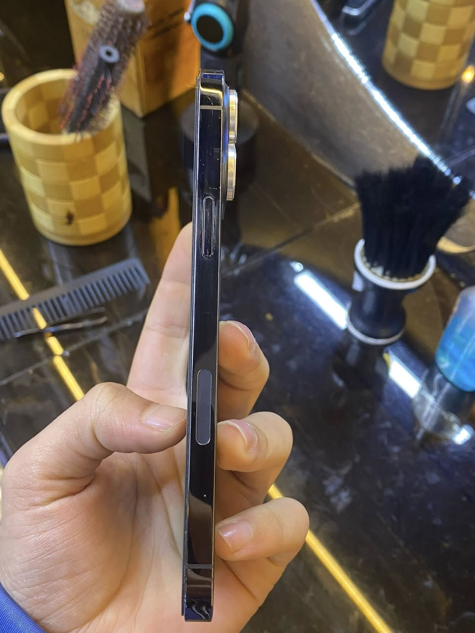 13 برو ماكس  ذاكره 256 بطاريه 94 مبدله اصلي شرط قطاره ✅ 
استفسار ***********بي واتساب 
سعر 480✔️عنوان موصل جانب الايمن ✅
